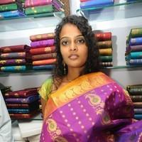 Sonia Deepti inaugurates silk showroom - Pictures | Picture 96917
